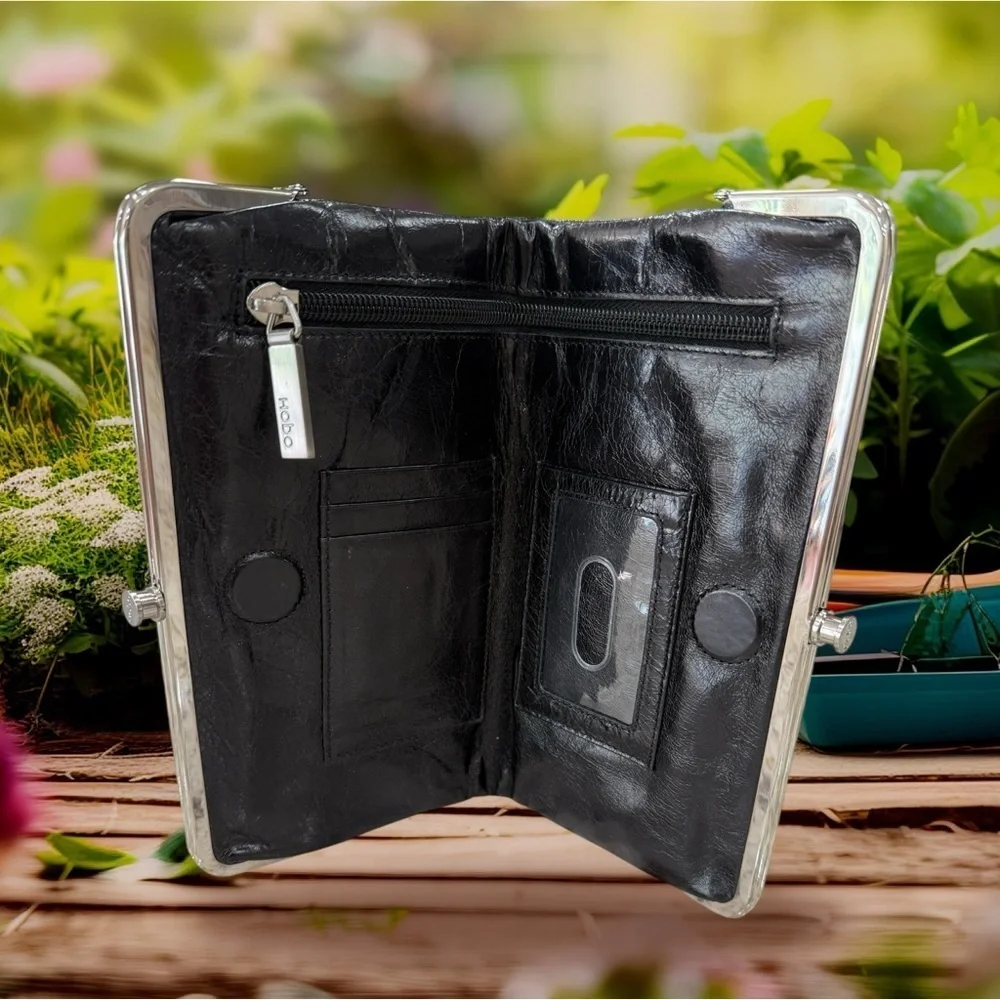 HOBO Limited Edition Lauren Wallet Celebrating Lauren’s 10th Birthday - Black - Picture 3 of 8